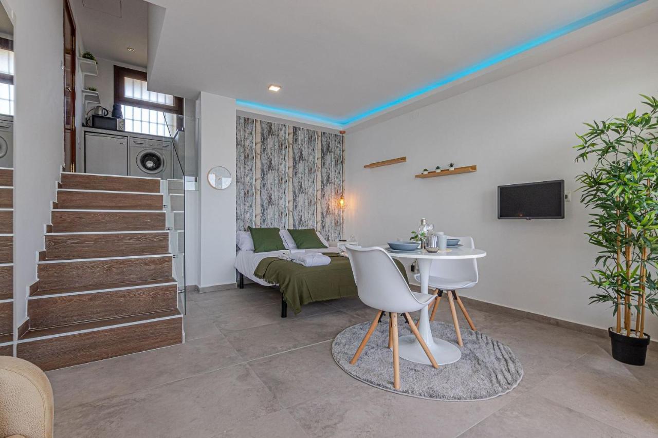 Beachfront With Spectacular Views And Swimming Pool Benalmadena Bagian luar foto