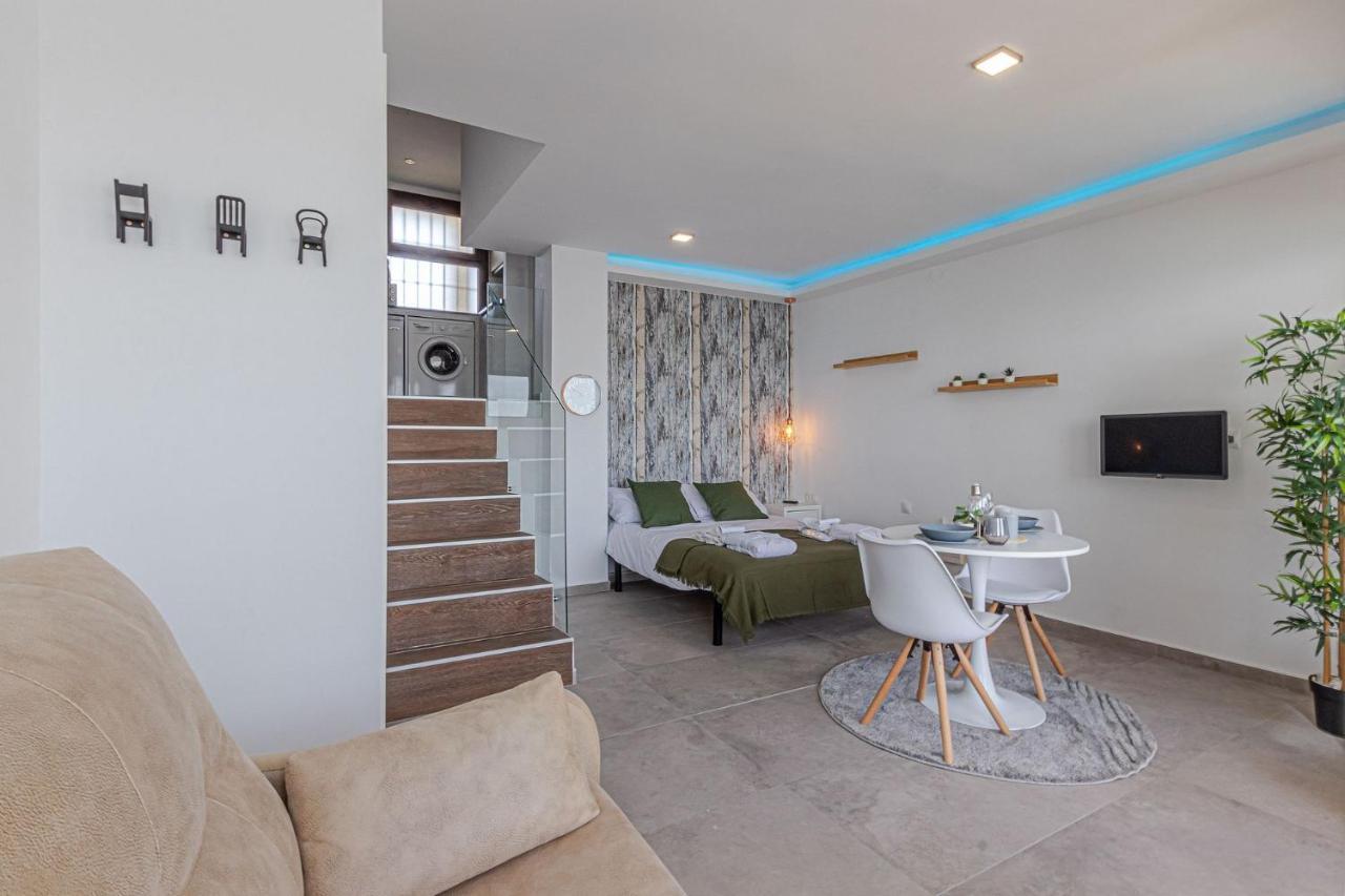 Beachfront With Spectacular Views And Swimming Pool Benalmadena Bagian luar foto